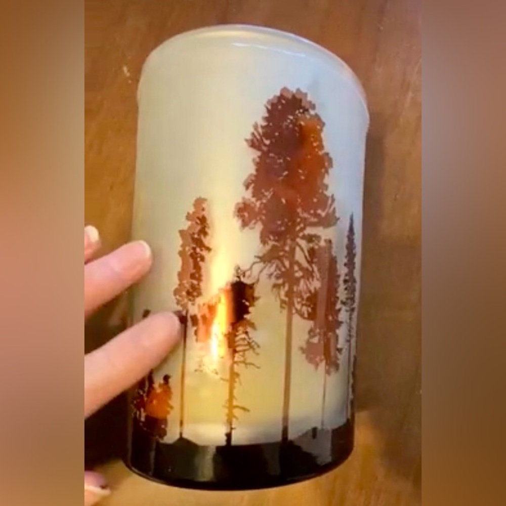 Large Red shed 33oz 3 wick candle